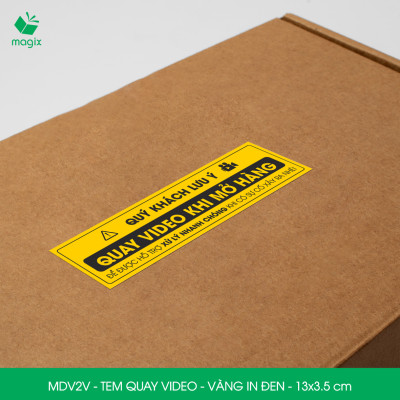 100 Tem chú ý quay video trước khi mở hàng, decal dán hộp - 13x3,5 cm - Vàng in đen - MDV2V