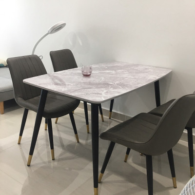 Bộ bàn ăn 4 ghế bàn mặt đá, ghế nệm chân bọc đồng cao cấp ( Nội Thất Juno Sofa )