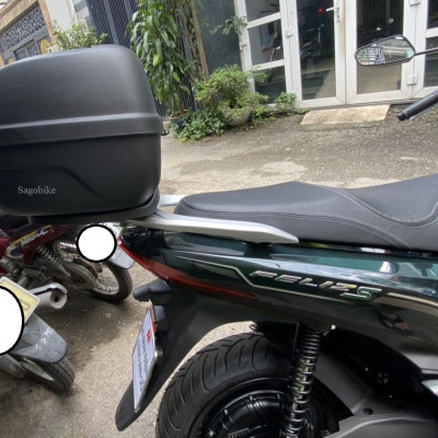 Thùng xe máy điện Feliz, thùng givi E26NX kèm đế gắn cho xe máy điện Vinfast Feliz