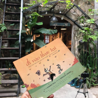 Đi Vào Thực Tại