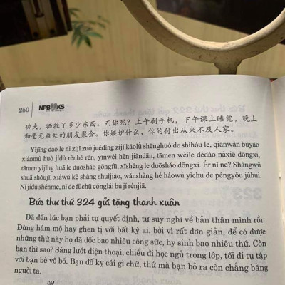 Combo 2 sách Luyện giải đề thi HSK cấp 4 có mp3 nge + Gởi tôi thời thanh xuân song ngữ Trung việt có phiên âm có mp3 nghe+DVD tài liệu