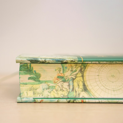 Sách Trái Đất Chuyển Mình ( Bản bìa vải KASHMIR - Trạm Đọc )