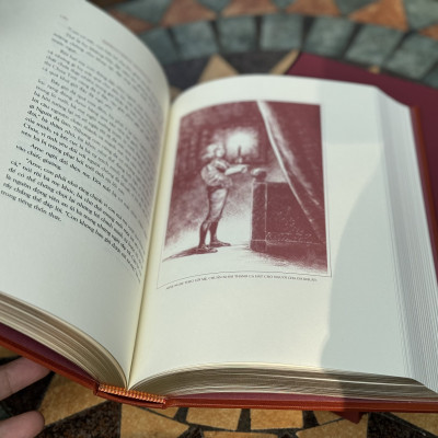 (Trăm năm Nobel) (Limited Edition 1200 bản đánh số) (bìa cứng Heritage Library Buckram, mạ cạnh nhũ vàng, giấy 100 gsm) BÍ MẬT CỦA SYNNØVE, CHUYỆN TÌNH CHÀNG ARNE, CẬU TRAI VUI VẺ - Bjørnstjerne Bjørnson - Đông A