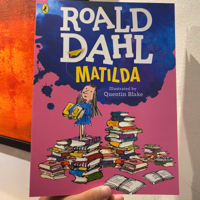 Sách - Matilda (Colour Edition) by Roald Dahl, Quentin Blake - Nhập khẩu UK/English Children Book