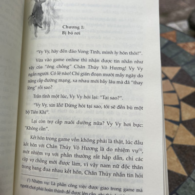 (Bìa mềm – Tặng Bookmark 2 nhân vật) YÊU EM TỪ CÁI NHÌN ĐẦU TIÊN – Cố Mạn – Nguyễn Trang - Thuý Thuý dịch – Minh Quang Books – NXB Văn Học