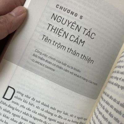 (Tái bản 2022)  NHỮNG ĐÒN TÂM LÝ TRONG THUYẾT PHỤC - Robert B. Cialdini - Mai Hạnh dịch - Alphabooks -Nhà Xuất Bản Lao Động