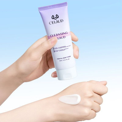 Sữa rửa mặt làm sạch sâu và cân bằng độ pH cho da Cleansing Celaud