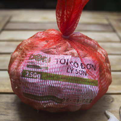 Đặc Sản Quảng Ngãi - Tỏi Cô đơn Lý Sơn Dori - Túi lưới 250g - Trồng tại đảo Lý Sơn