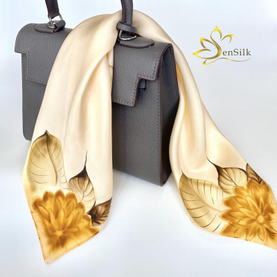Khăn Lụa Vẽ Tay 3D Thời Trang SenSilk Dahlia, Quà Tặng Lụa Tơ Tằm 55x55cm, Khăn lụa vuông vẽ tay cao cấp, Lụa Bảo Lộc Vẽ Tay