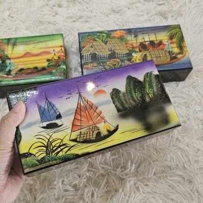 Hộp trang sức sơn mài vẽ màu lót nhung bên trong sang trọng size 10x20 cm