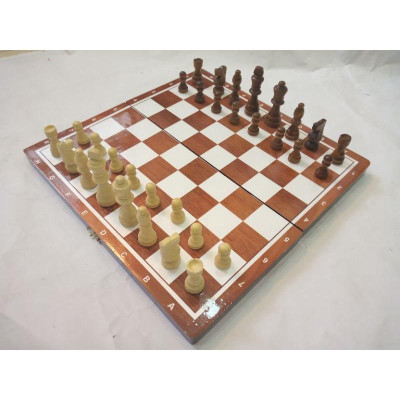 Bộ cờ vua gỗ  cao cấp kích thước 35x35x 2cm ,giúo phát triển trí tuệ
