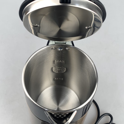 Ấm đun siêu tốc dung tích 2Lit, lòng inox 304 nguyên khối an toàn sử dụng Osako OSA300, MÀU NGẪU NHIÊN-Hàng chính hãng