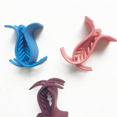 Combo 2 Kẹp tóc nữ càng cua 3 răng màu sắc (màu ngẫu nhiên)