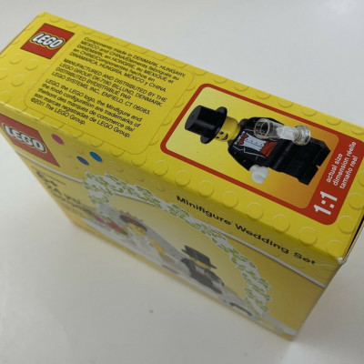 Bộ lắp ráp Kỷ Niệm Ngày Cưới - LEGO 853340 (24 Chi Tiết)