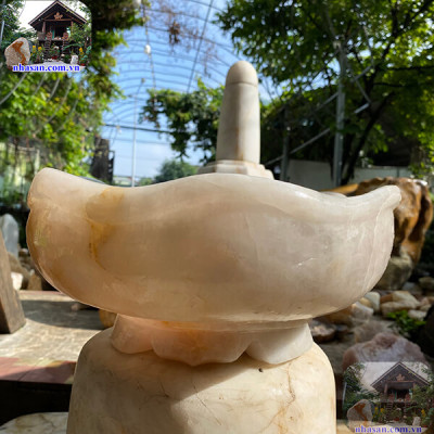 Bát sen thả hoa tắm Phật đá thạch anh hồng NHA SAN BTH01 Đặt trên bàn thờ Phật, bàn thờ Thần Tài - Thổ Địa - 9.5 kg (30x13.5cm)