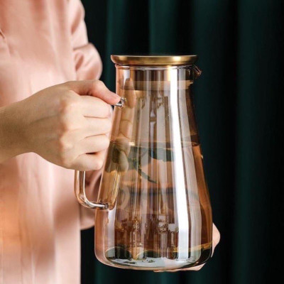 BÌNH THỦY TINH CHỊU NHIỆT ĐỰNG NƯỚC CÁO CẤP ÁNH VÀNG SANG TRỌNG 1,8L - VD97