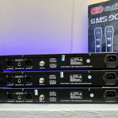 Micro không dây đèn Gutin GMS 900E - Hàng Chính Hãng