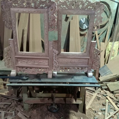 Khung ảnh thờ bằng gỗ hương kt lồng ảnh 21×31cm