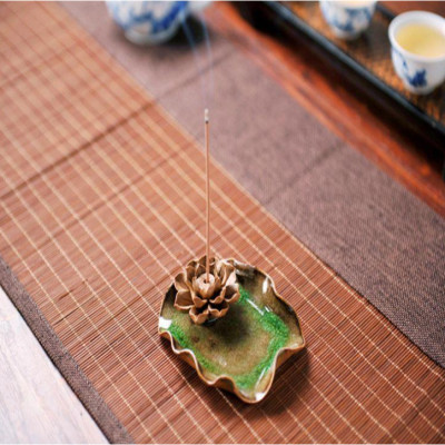 Hoa gốm đốt trầm nụ