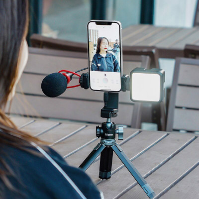 Ulanzi ST-22 - Kẹp Điện Thoại Gắn Tripod, Xoay 360°, Lật Sau 180°, Hỗ Trợ 2 Ngàm Mở Rộng - Hàng Chính Hãng