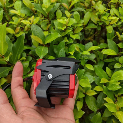 ĐÈN TRỢ SÁNG F20XP CỐT VÀNG PHA TRẮNG – BI CẦU 2 CHẾ ĐỘ MẪU MỚI SIÊU SÁNG CHO XE MÁY Ô TÔ