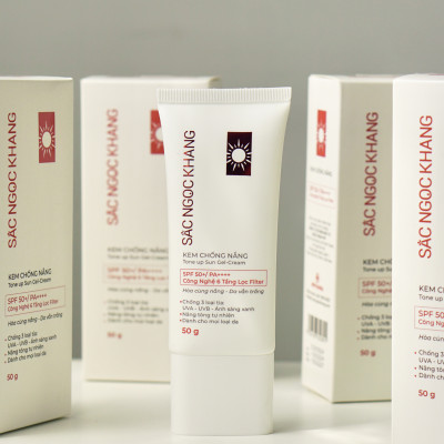 Kem chống nắng Sắc Ngọc Khang 50g giúp chống nắng hiệu quả với chỉ số SPF50, PA++++