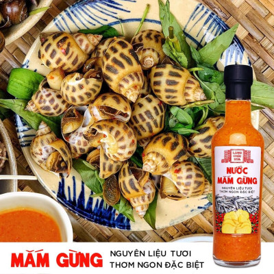 Nước mắm gừng pha sẵn cao cấp Làng Chài Xưa nguyên liệu tươi thơm ngon đặc biệt từ gừng tỏi ớt tươi chai thủy tinh 330g