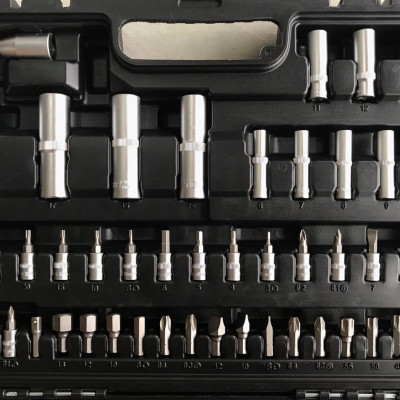 Bộ dụng cụ chuyên dụng mở bu lông 94 chi tiết Tolsen 15145- Chính hãng