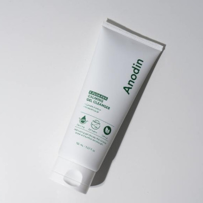Gel rửa mặt sạch sâu dành cho da dầu mụn, nhạy cảm Ph 5.5 Anodin KavaKava Calming 150ml