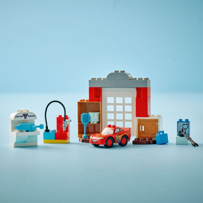 LEGO DUPLO 10456 Đồ Chơi Bộ Lắp Ráp Chuyến Thăm Gara Của Bác Sĩ Doc Và Xe McQueen (35 chi tiết)