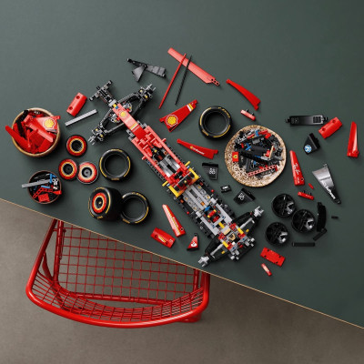 Đồ Chơi Lắp Ráp Xe Ferrari SF-24 F1 LEGO TECHNIC 42207 (1361 chi tiết)