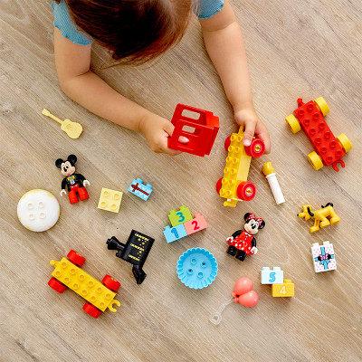 Đồ Chơi LEGO Duplo Đoàn Tàu Sinh Nhật Của Mickey & Minnie 10941  Cho Bé Trên 2 Tuổi