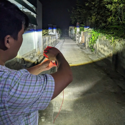 Cắt Sáng Chống Chói: Đèn Pha LED Ô Tô Xe Máy T9 H4 Bản Cao Cấp Cho Mọi Điều Kiện Đường Đi