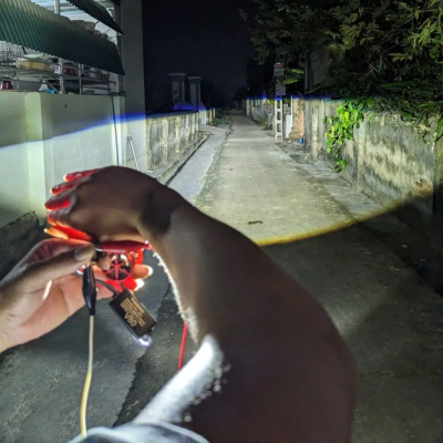 Cắt Sáng Chống Chói: Đèn Pha LED Ô Tô Xe Máy T9 H4 Bản Cao Cấp Cho Mọi Điều Kiện Đường Đi