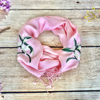 Lụa Tơ Tằm Bảo Lộc Thêu Tay Hoa Ngọc Lan 200x55cm SenSilk, Quà Việt Nam, Hand Embroidery Silk