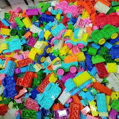 Túi 1KG Đồ Chơi Xếp Hình Lắp Ghép Bằng Nhựa Mẫu Oto Nhiều Màu Sắc