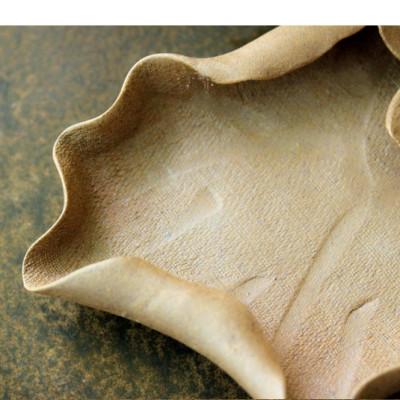 Đĩa đốt trầm đắp sen nổi nghệ thuật Vintage