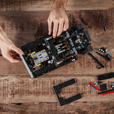 Đồ chơi lắp ráp mô hình LEGO TECHNIC ALL Siêu Xe Dom