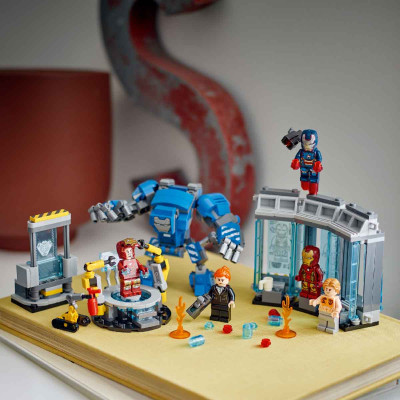 Đồ Chơi Lắp Ráp Bộ Sưu Tập Chiến Giáp Iron Man LEGO SUPERHEROES 76315 (384 chi tiết)