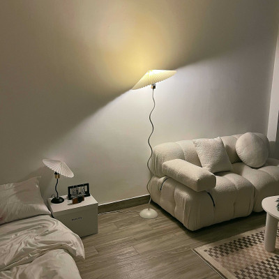 Đèn cây đứng decor đọc sách, đèn ngủ cho phòng ngủ, phòng khách kiểu sóng lượn Hàn Quốc màu trắng DC001T
