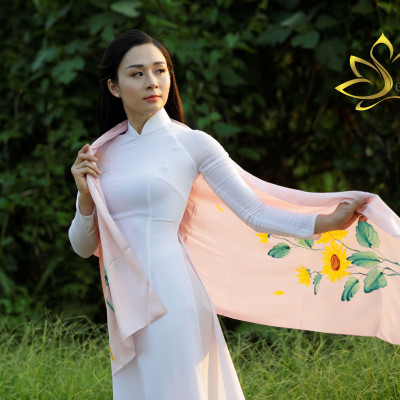 SenSilk Silk Painting Scarf  - Khăn Lụa Vẽ Tay Hướng Dương 180x90cm, Quà Tặng Người Nước Ngoài, Tơ Lụa Bảo Lộc Cao Cấp