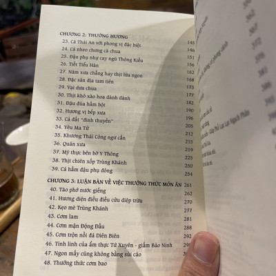 (Tặng postcard và bookmark) NAM NGỌT BẮC MẶN – Thanh đạm là mỹ vị nhân gian – Cao Duy Sinh – Lê Linh dịch – Huy Hoàng Books – NXB Thanh niên (Bìa mềm)