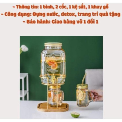 BỘ BÌNH ĐỰNG NƯỚC UỐNG THỦY TINH KÈM GIÁ SẮT CHÂN GỖ VÀ 2 CỐC MÀU VÀNG GOLD SANG TRỌNG