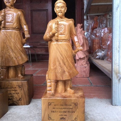 Combo 3 tượng bác hồ ,đại tướng võ giáp và tượng trần quốc tuấn bằng gỗ bách xanh thơm phức kt cao 20cm 