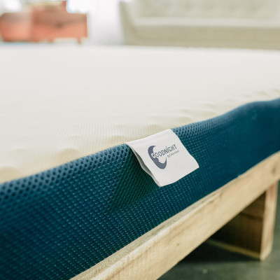 Nệm foam Goodnight Massage bán chạy tại Việt Nam 9cm tại Vua Nệm - Cấu trúc lượn sóng duy trì tư thế tự nhiên của cột sống