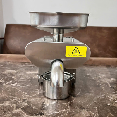 Máy ép dầu ăn thực vật chuyên dụng gia đình thương hiệu Septree T2S công suất 1000W - Trục ép dài 236mm - Hàng chính hãng (Bảo Hành 12 Tháng)