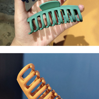 Kẹp càng cua size to 9 răng chắc chắn KAH149