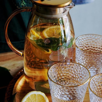 COMBO BÌNH THỦY TINH ĐỰNG NƯỚC CHỊU NHIỆT KÈM 6 CỐC VÀ KHAY GỖ ĐỰNG ( GIAO NGẪU NHIÊN ) - VD64