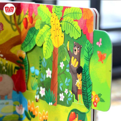 Sách Chuyển Động - First Explorers - In The Jungle - Trong Khu Rừng