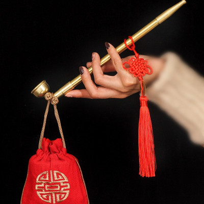 Tẩu thuốc dài hợp kim đồng Trung Hoa, kéo dài ra được đến 40 cm ( không kèm theo dây và túi vải)